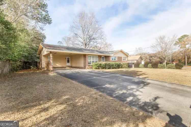 Single-family house For Sale in 717, Meadowridge Drive, Warner Robins, Georgia