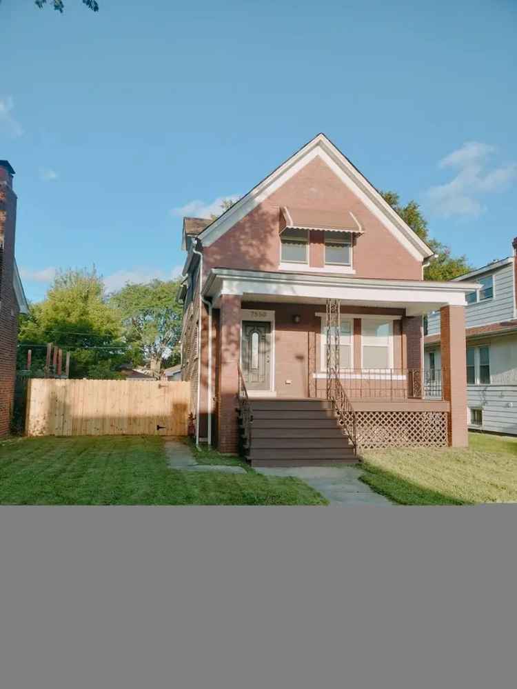 Single-family house For Sale in 7550, South Luella Avenue, Chicago, Illinois