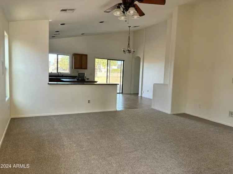 Single-family house For Sale in 22210, East Via del Rancho, Queen Creek, Arizona