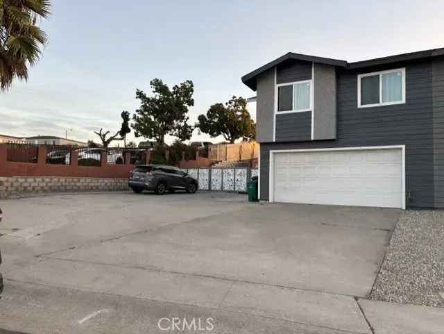 Single-family house For Sale in 3913, Via del Bardo, San Diego, California