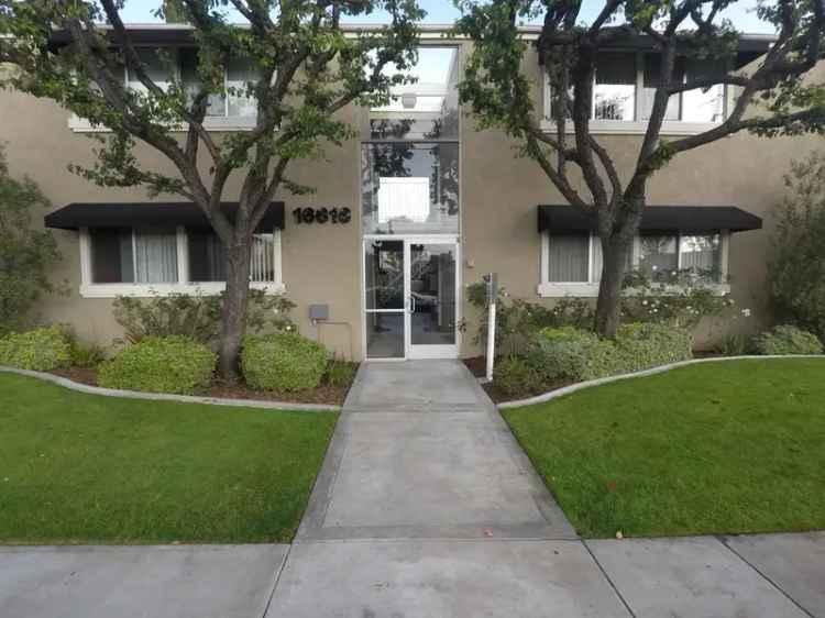 2 Bedroom 1 Bath Apartment for Rent in Gated Community