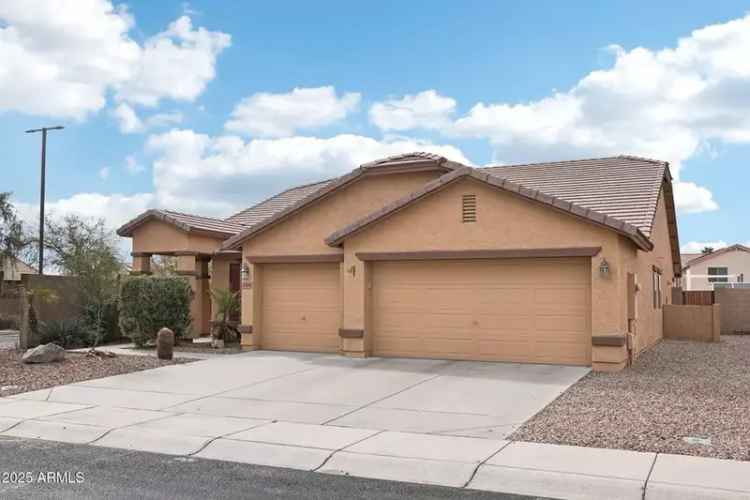 Single-family house For Sale in 3376, South 256th Drive, Buckeye, Arizona