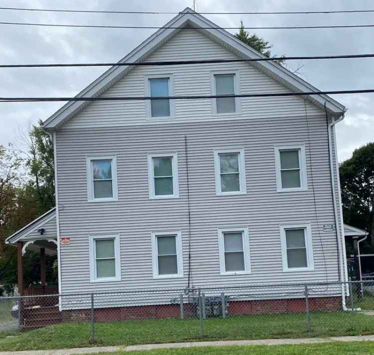 Multi-family house For Sale in Hartford, Connecticut