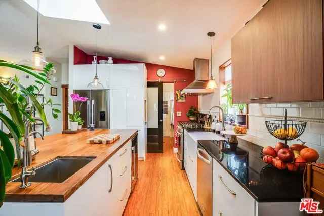 Condo For Sale in Topanga, California