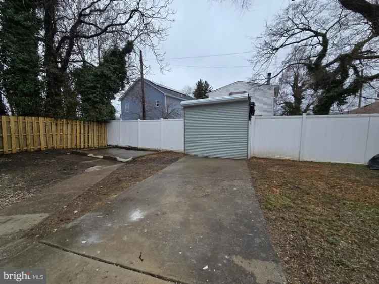 Single-family house For Sale in 4233, Clay Street Northeast, Washington, District of Columbia