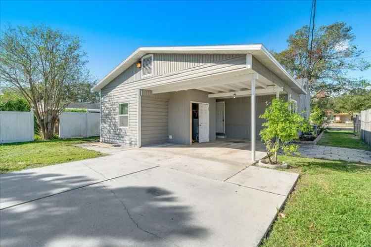 Single-family house For Sale in 3535, 16th Street North, Saint Petersburg, Florida