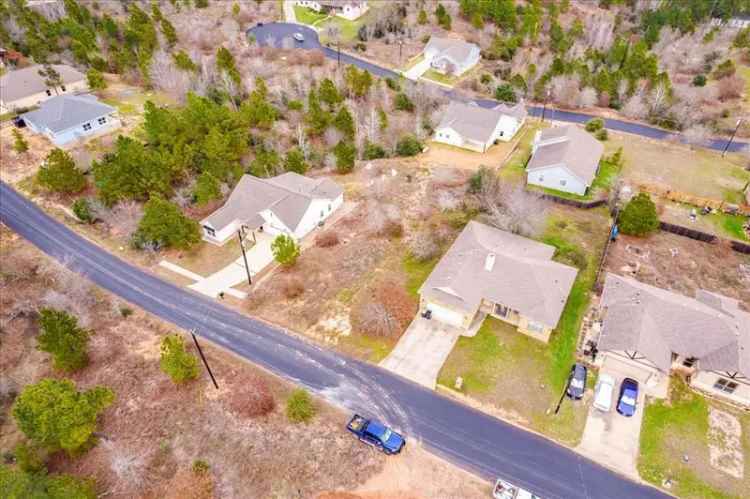 Land For Sale in 127, Mokalau Drive, Bastrop, Texas