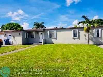 Single-family house For Sale in 1815, Northwest 121st Street, Hialeah, Florida