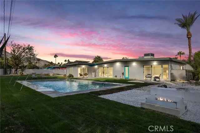 Single-family house For Sale in 3573, East Camino Rojos, Palm Springs, California