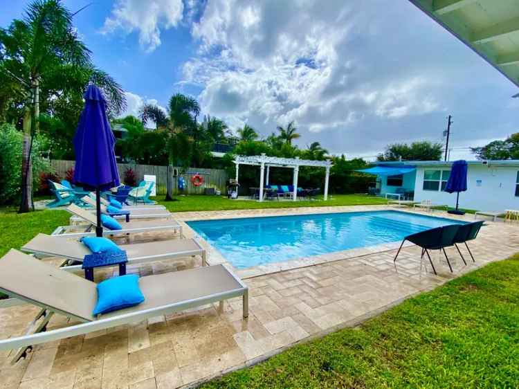 Multi-family house For Sale in 304, Southeast 3rd Street, Delray Beach, Florida