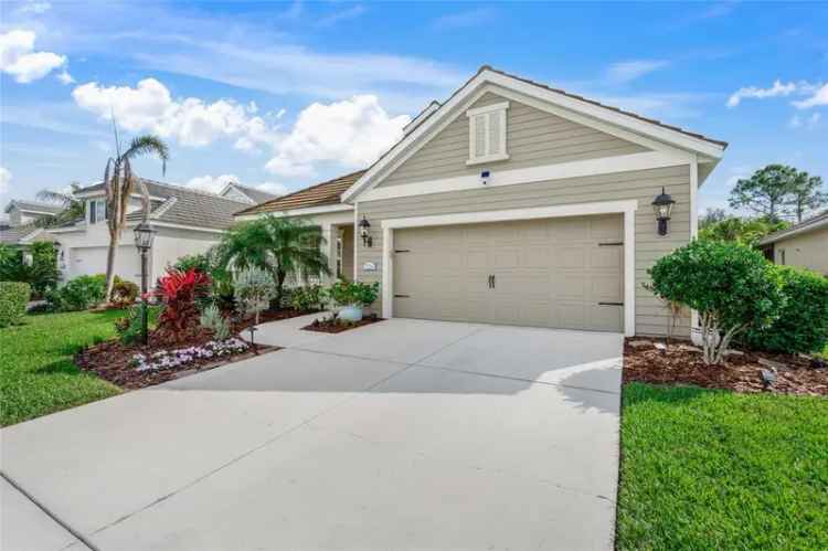 Single-family house For Sale in Venice Gardens, Florida