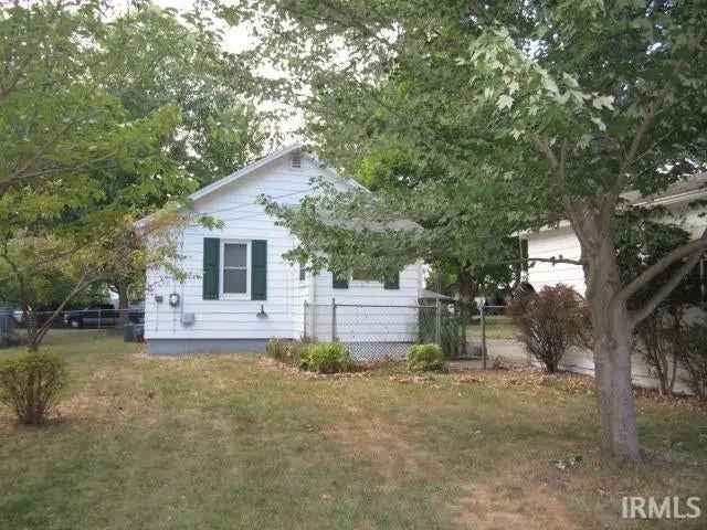 Single-family house For Sale in 1408, Locust Street, Elkhart, Indiana