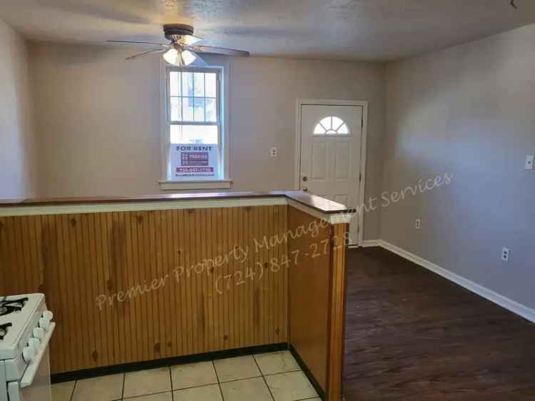 Cozy Studio Apartment with Private Entry Near Public Transportation