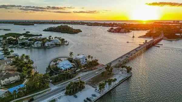 Land For Sale in 1410, Siesta Drive, Sarasota, Florida