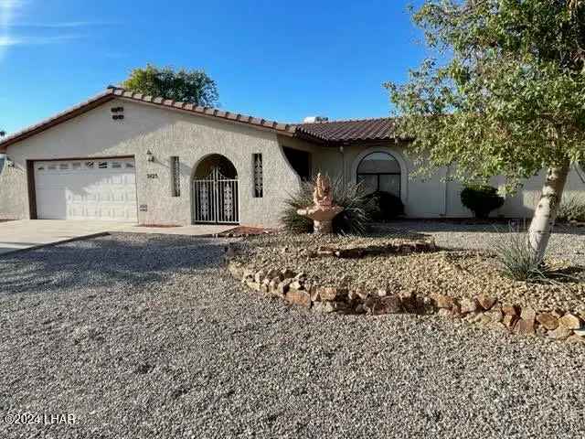 Single-family house For Sale in 2425, Daytona Avenue, Lake Havasu City, Arizona