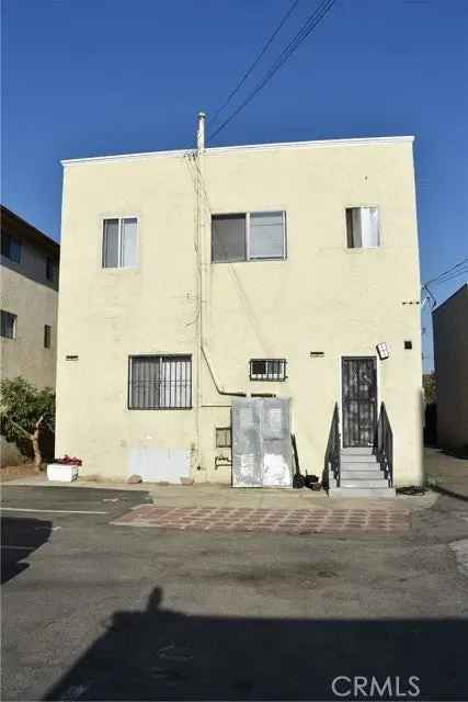 Multi-family house For Sale in 164, Avenue 26, Los Angeles, California