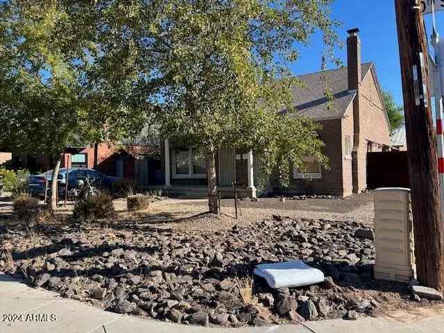 Multi-family house For Sale in 1801, North 10th Street, Phoenix, Arizona