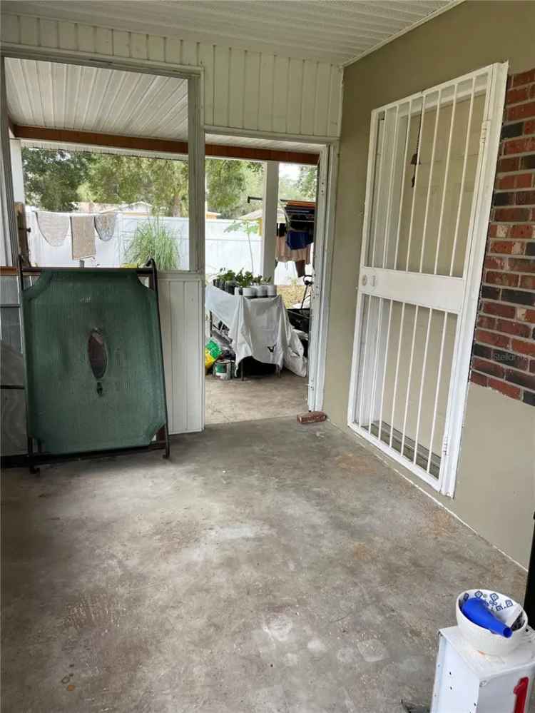 Single-family house For Sale in 2210, Southwest 3rd Street, Ocala, Florida