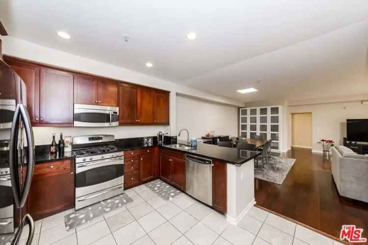 Condo For Sale in 629, Traction Avenue, Los Angeles, California