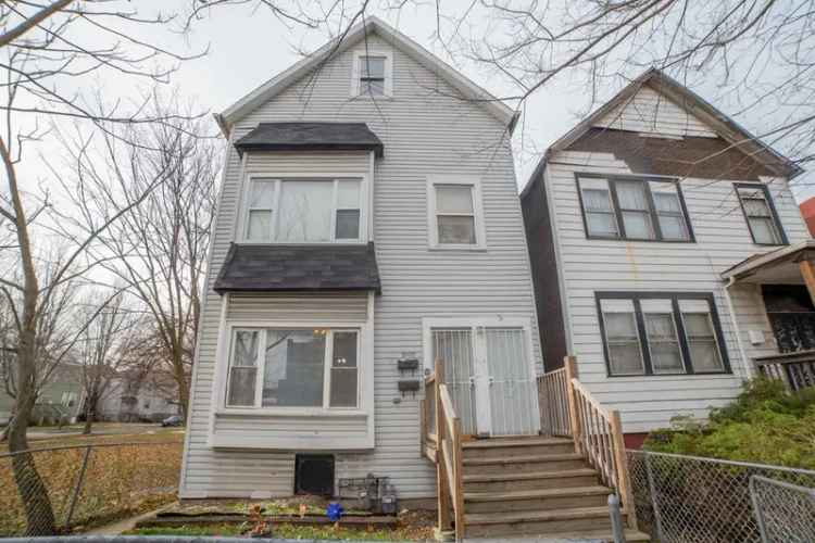 Multi-family house For Sale in 5920, South Princeton Avenue, Chicago, Illinois