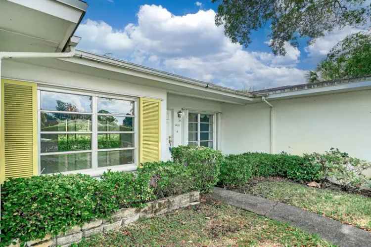 Single-family house For Sale in 401, Homewood Boulevard, Delray Beach, Florida