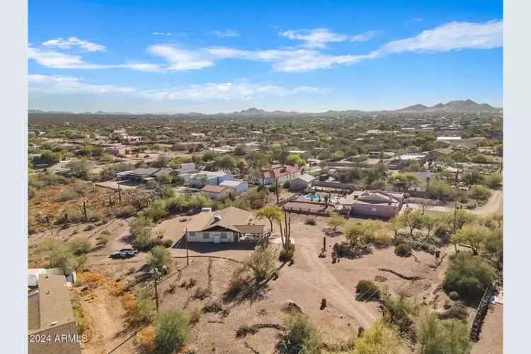 Single-family house For Sale in 125, North Val Vista Road, Apache Junction, Arizona