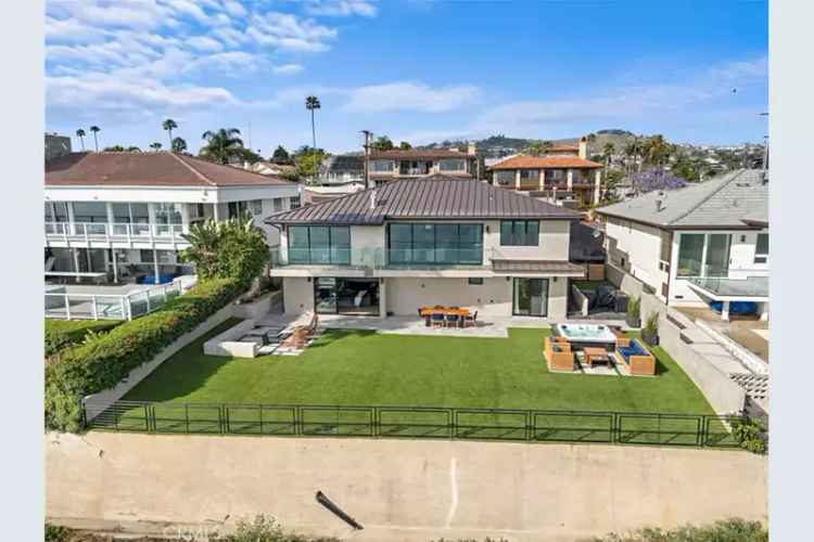 Single-family house For Sale in 34811, Doheny Place, Dana Point, California