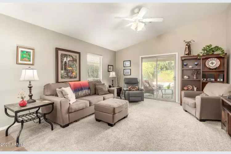 Single-family house For Sale in 17240, West Banff Lane, Surprise, Arizona