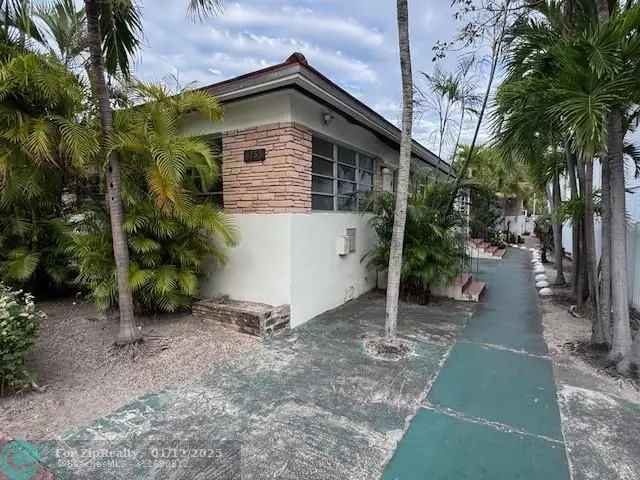 Multi-family house For Sale in 8135, Abbott Avenue, Miami Beach, Florida