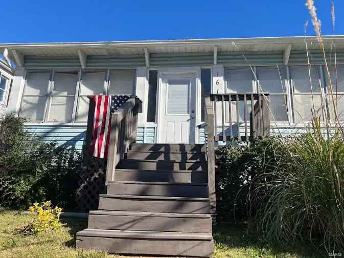 Single-family house For Sale in 1613, South Rodgers Avenue, Alton, Illinois