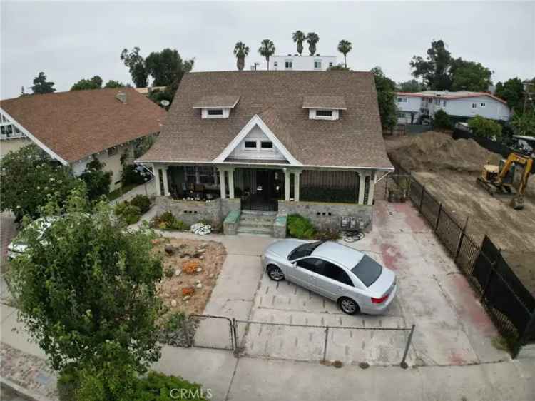 Single-family house For Sale in 1229, West 37th Drive, Los Angeles, California