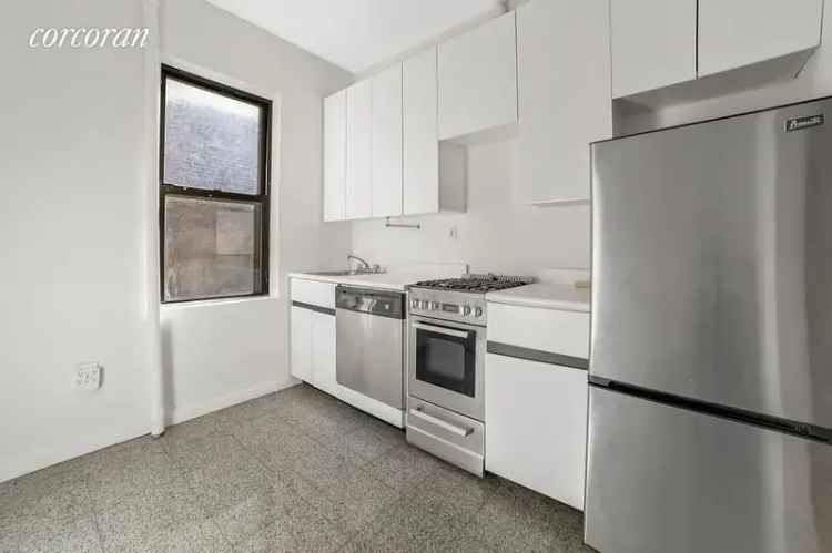 Midtown 2-Bedroom Apartment for Rent