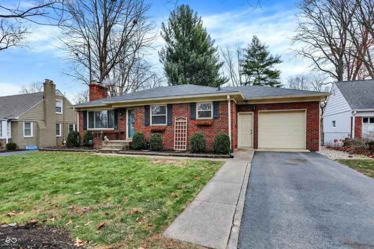 Single-family house For Sale in 6005, Hillside Avenue West Drive, Indianapolis, Indiana