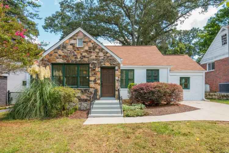 Single-family house For Sale in 1010, South McDonough Street, Decatur, Georgia