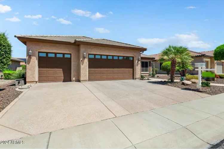 Single-family house For Sale in 27058, West Yukon Drive, Buckeye, Arizona