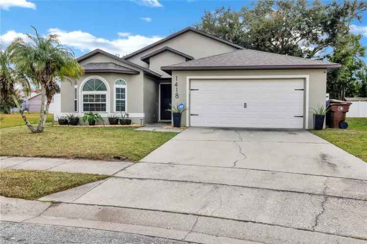 Single-family house For Sale in 1418, Mimi Court, Kissimmee, Florida