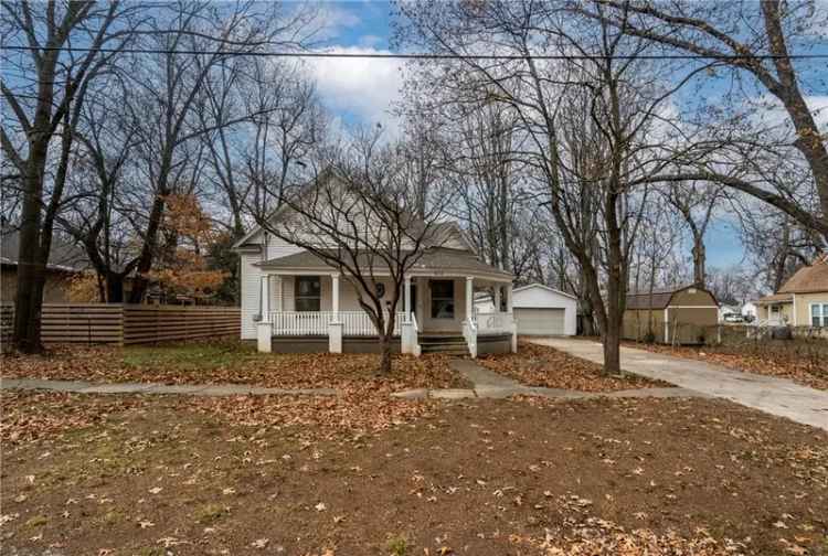 Single-family house For Sale in 612, North Madison Street, Siloam Springs, Arkansas