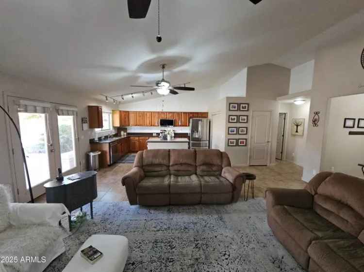 Single-family house For Sale in 43486, West McCord Drive, Maricopa, Arizona