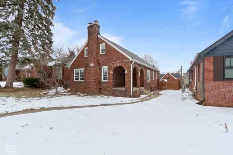 Single-family house For Sale in 819, Lesley Avenue, Indianapolis, Indiana