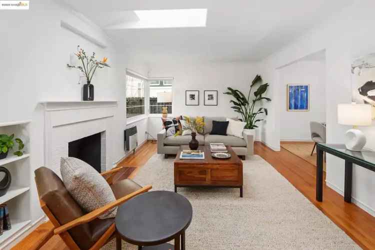 Single-family house For Sale in 1118, Francisco Street, Berkeley, California