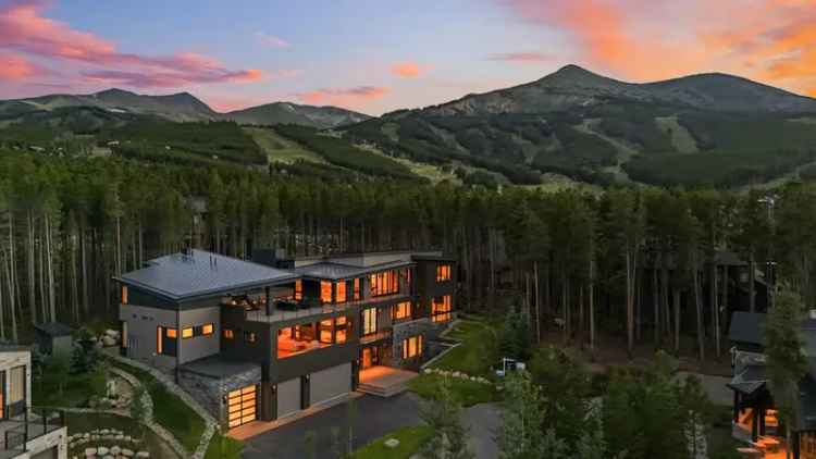 Single-family house For Sale in Breckenridge, Colorado