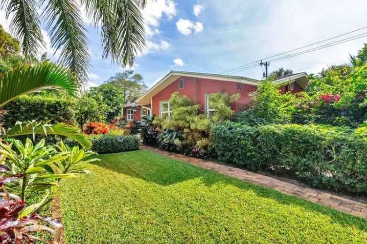 Single-family house For Sale in 844, Avon Road, West Palm Beach, Florida