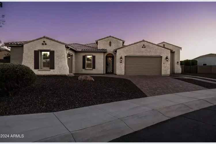 Single-family house For Sale in 18371, West Roma Avenue, Goodyear, Arizona