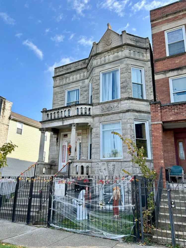 Multi-family house For Sale in 1239, South Avers Avenue, Chicago, Illinois