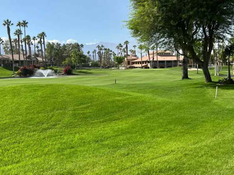 Condo For Sale in Palm Desert, California