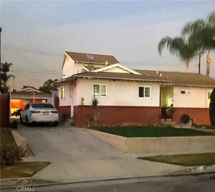 Single-family house For Sale in 2021, Sidon Avenue, La Habra, California