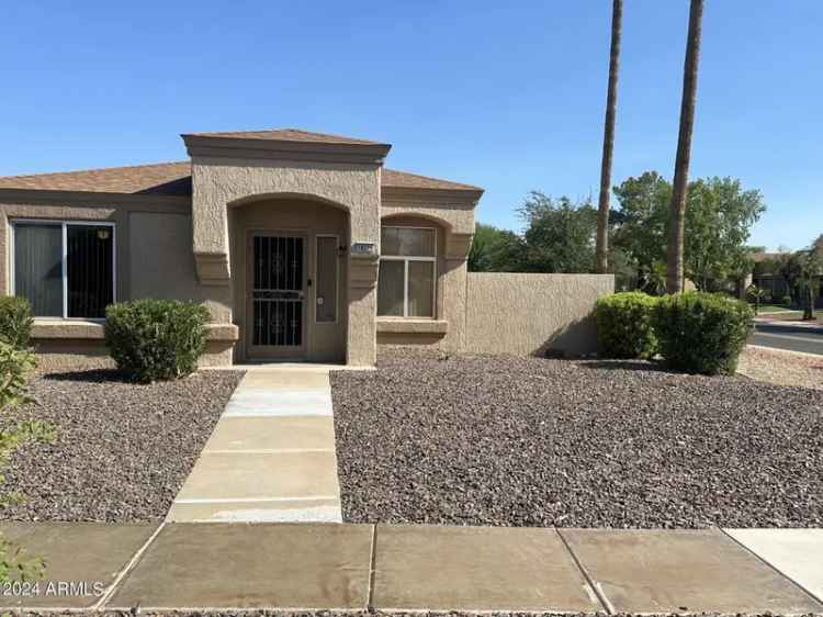 Single-family house For Sale in 18256, North 136th Avenue, Sun City West, Arizona