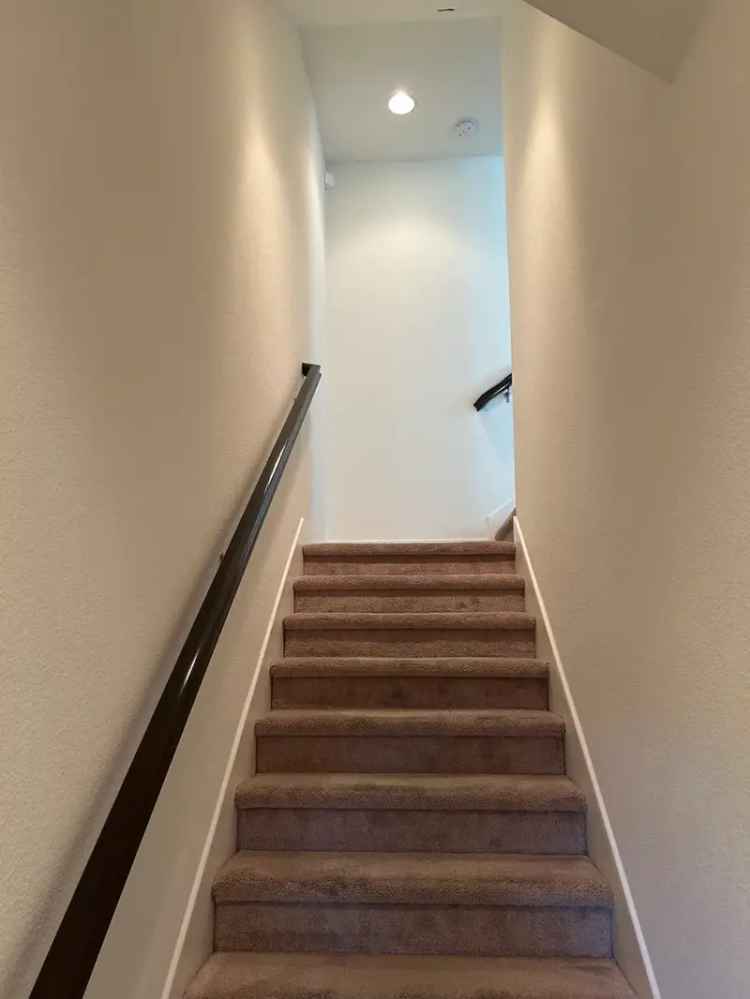 Fremont Townhouse for Rent - 4 Bed, 3.5 Bath, Near Top Tech