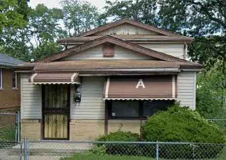 Single-family house For Sale in 11657, South Racine Avenue, Chicago, Illinois