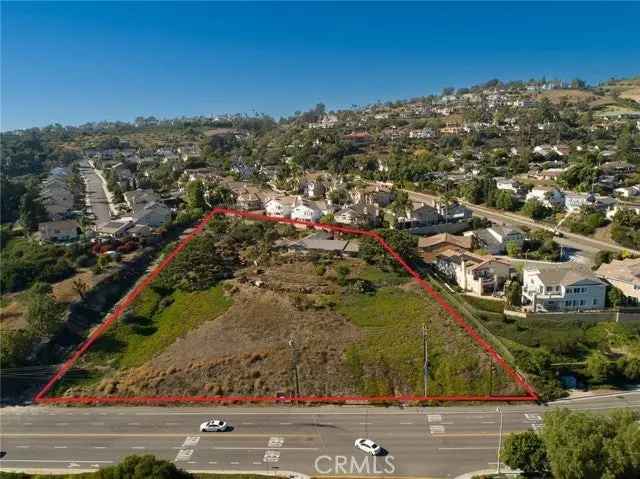 Single-family house For Sale in 32791, Del Obispo Street, Dana Point, California